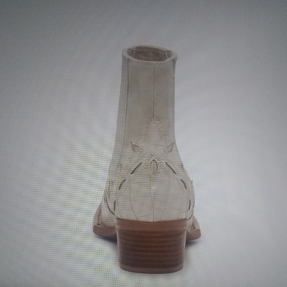 White Cowboy Boots made by Coconuts - Picture 6 of 6